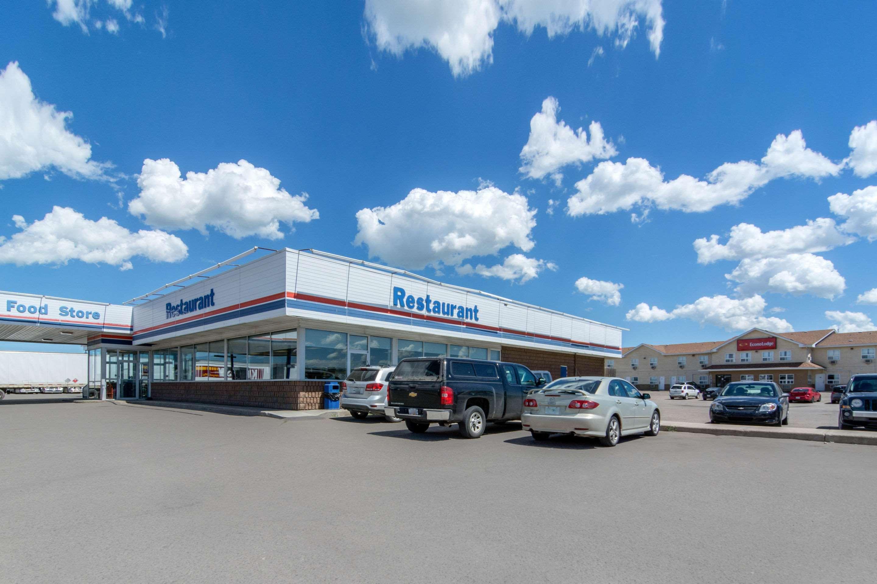 Econo Lodge Regina Luaran gambar