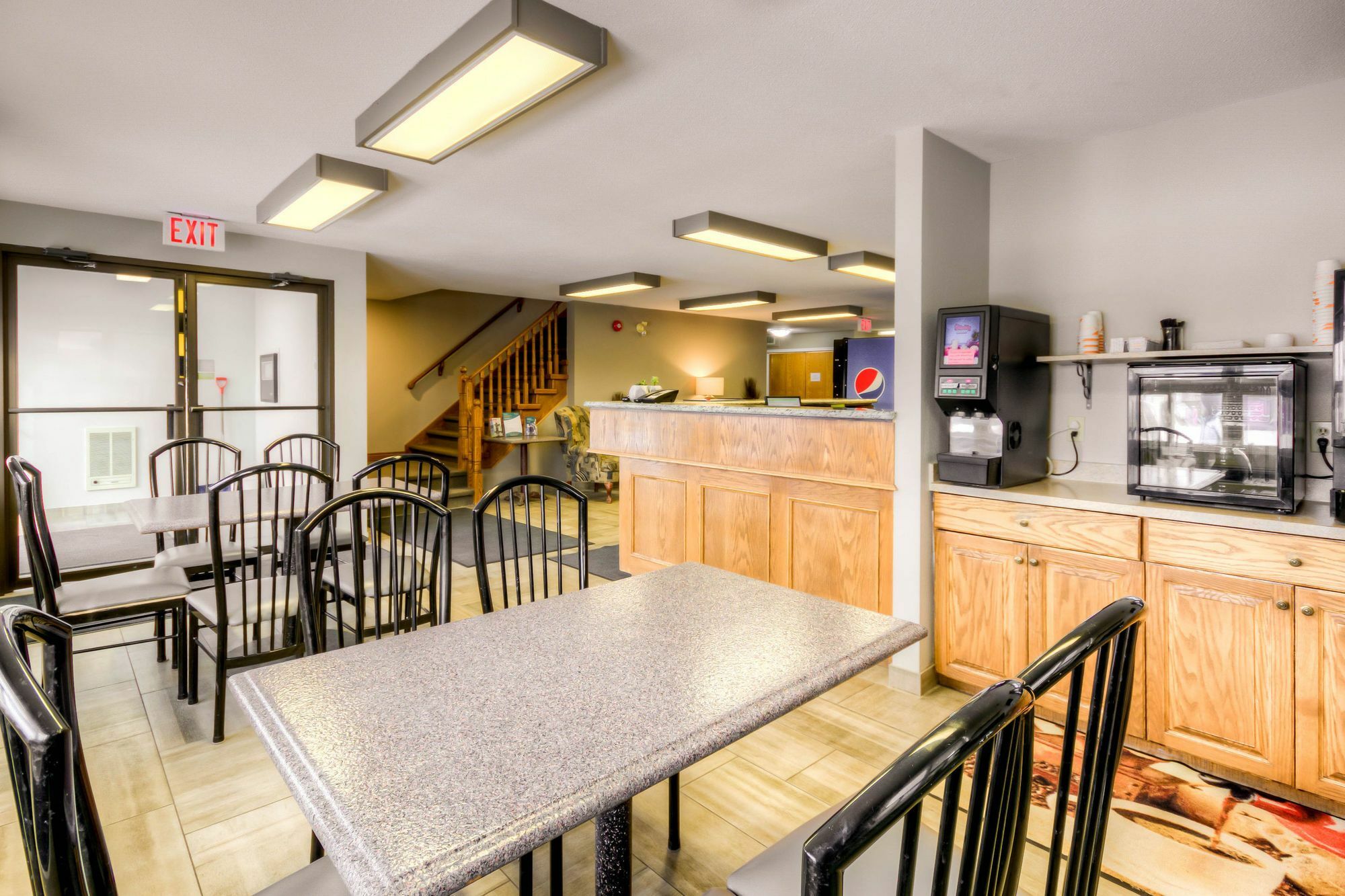 Econo Lodge Regina Luaran gambar